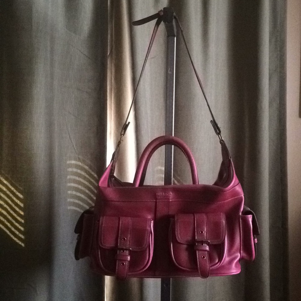 Matt & Nat Hot pink purse.